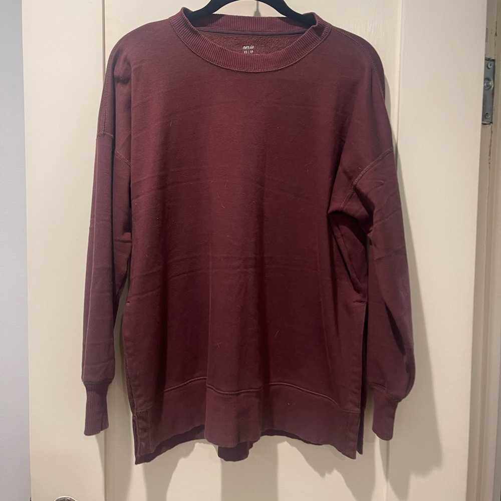 Maroon crewneck sweatshirt